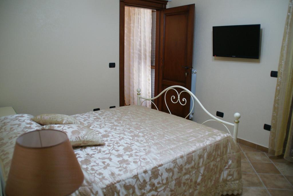 B&B Villa Mery Mileto Kültér fotó